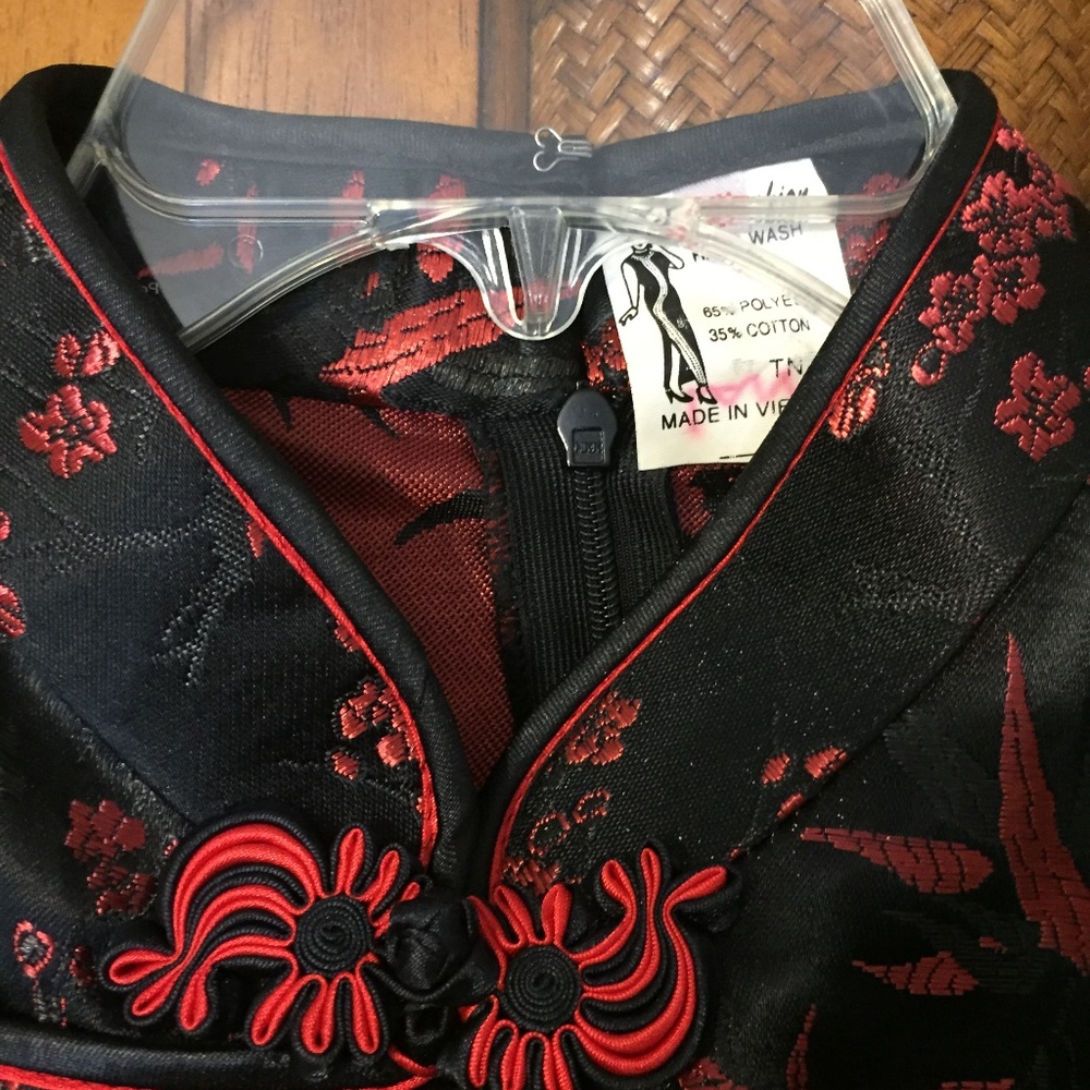 ASIAN STYLE DRESS - Picture 2 of 2